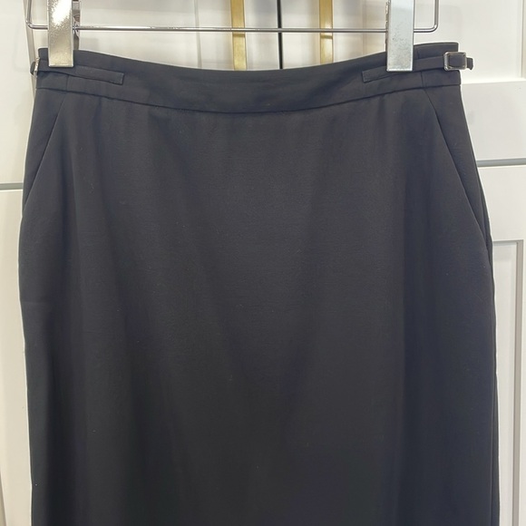 Giorgio Armani Classico 100% Wool Black Skirt - Picture 2 of 14